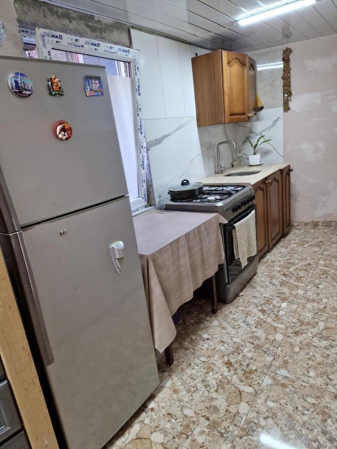 Apartment In バトゥーミ エクステリア 写真